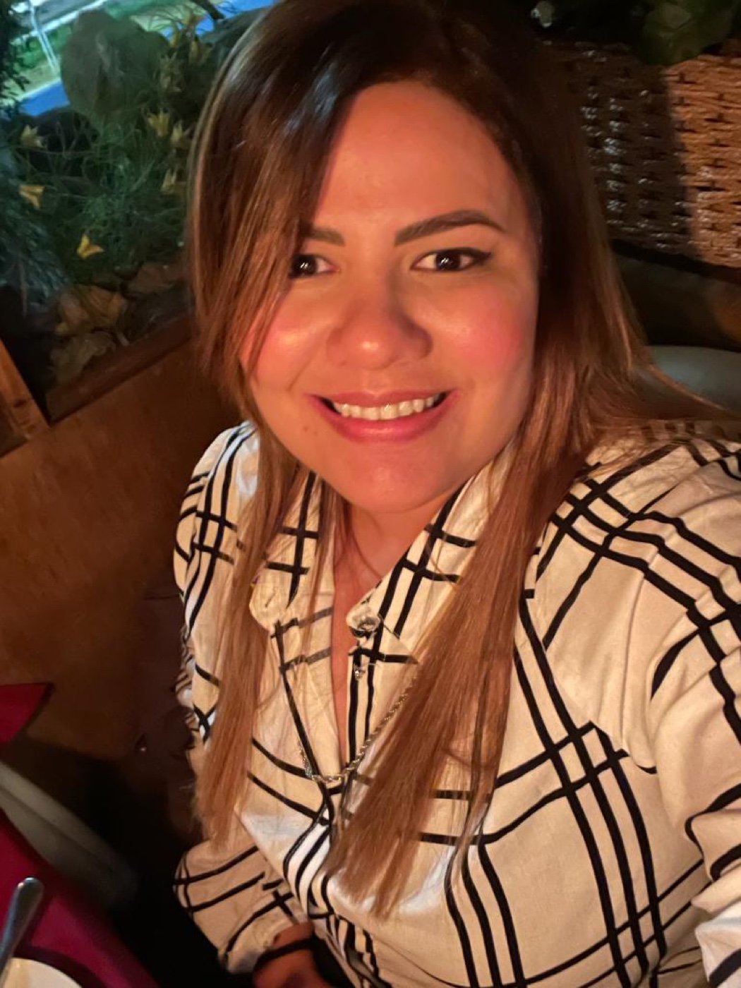 Silvia Sampaio sorrindo